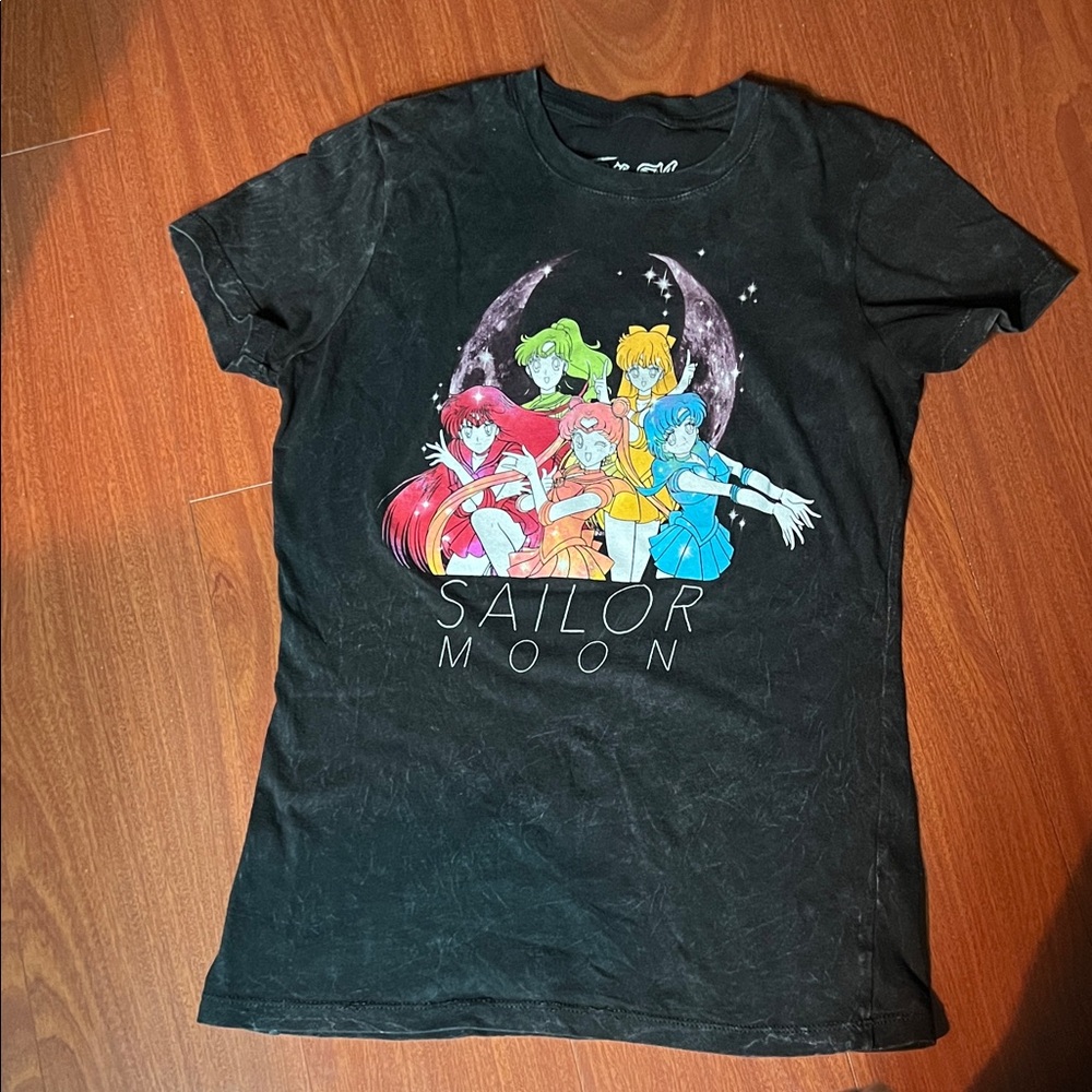 Sailor Moon Graphic T-Shirt - Black‎ XS baby tee